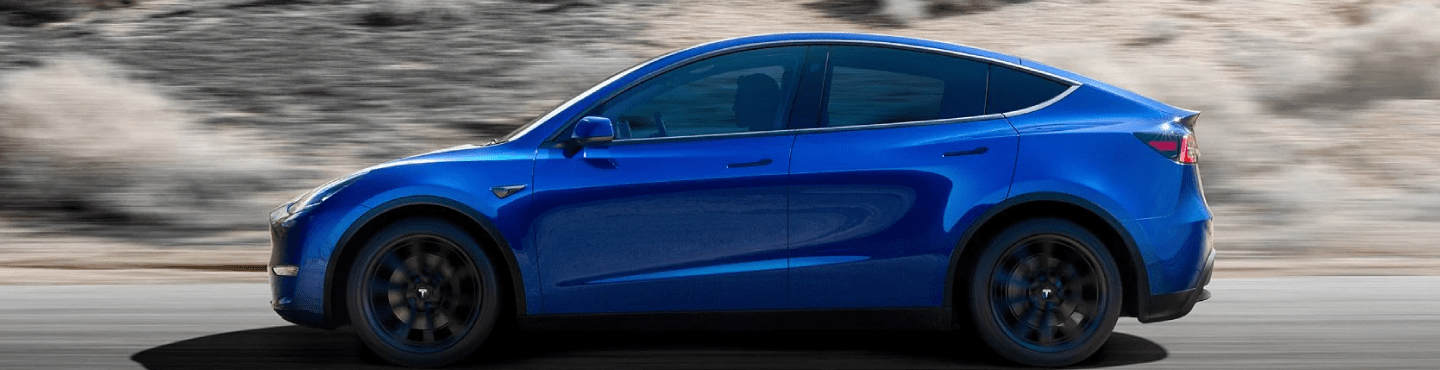 Замена лобового стекла TESLA Model Y